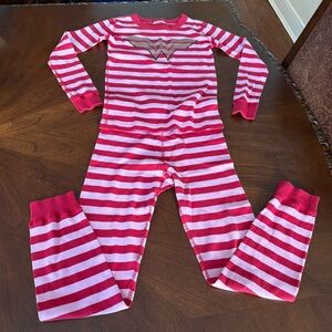 Hanna Andersson Long Sleeve Wonder Woman Pajama Set Size 130cm US 8